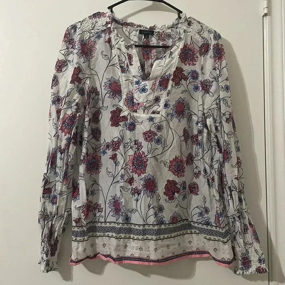 TALBOTS SMOCKED SHOULDER TOP - FLORAL VINES SIZE S - Picture 2 of 9